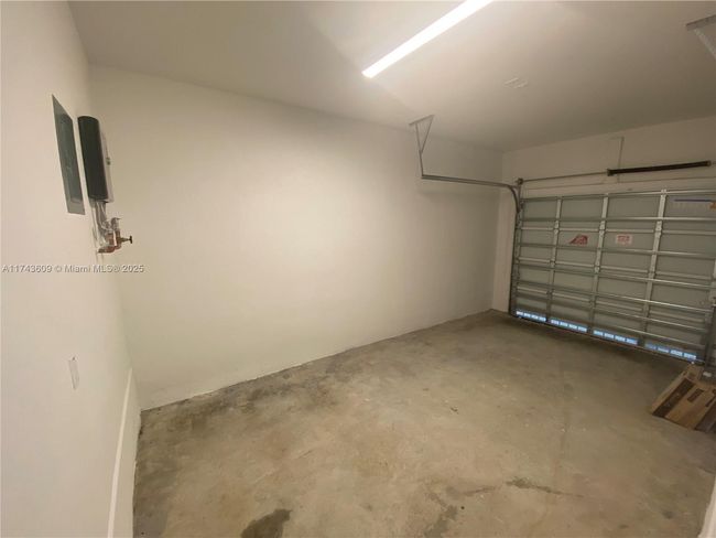 5195 Sw 37 Th St, Townhouse with 3 bedrooms, 3 bathrooms and null parking in West Park FL | Image 14