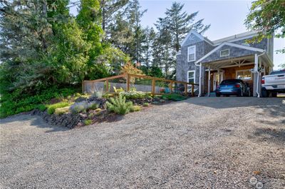 4607 K Place, House other with 3 bedrooms, 2 bathrooms and 1 parking in Seaview WA | Image 1