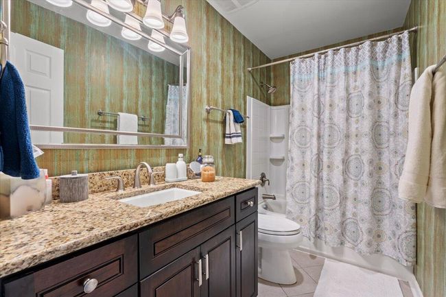 Spacious Bathroom | Image 29