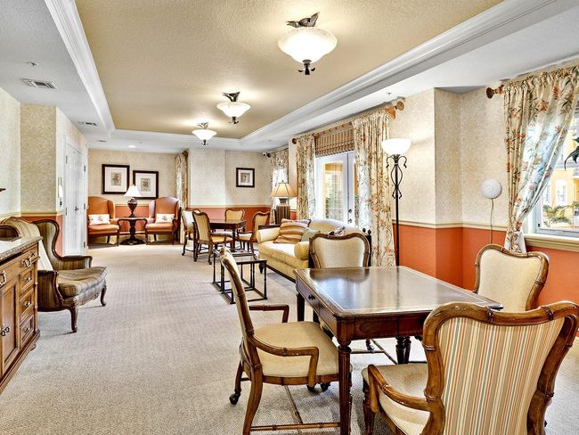 another club room on 2nd floor plus a library and an art room and guest hotel suites to rent | Image 31