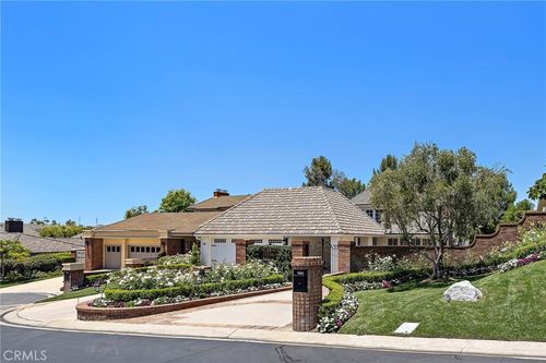 5603 E Crest De Ville Ave, Orange, CA, 92867-3333 | Card Image