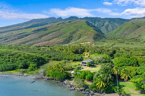 8320 Kamehameha V Hwy, Kaunakakai, HI, 96748-6037 | Card Image