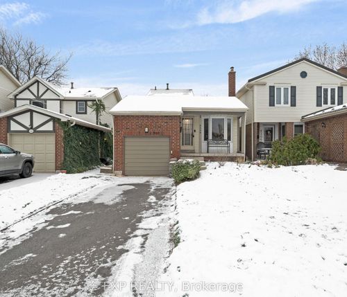 {{alt}} | Card Image