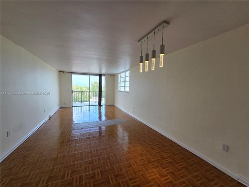 apt-914-1470 Ne 125th Ter, North Miami, FL, 33161-5260 | Card Image