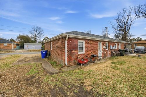 1050 E Chester Street, Norfolk, VA, 23503 | Card Image