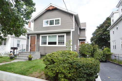 2nd-13 Flowerhill Pl, Port Washington, NY, 11050-3608 | Card Image
