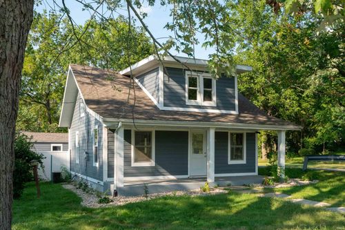 301 W Pendle St, South Bend, IN, 46637-3337 | Card Image