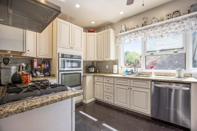 73640 Fulton St, House other with 4 bedrooms, 3 bathrooms and null parking in Armada MI | Image 11