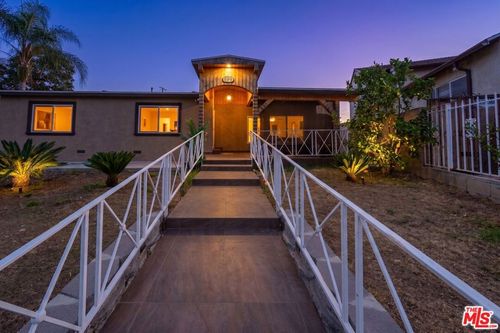 8149 Alcove Ave, North Hollywood, CA, 91606-4304 | Card Image