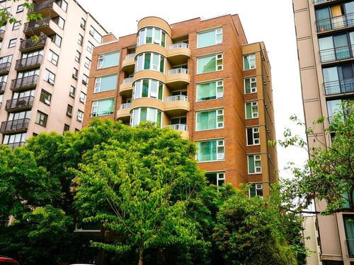 101-1845 Robson St, Vancouver, BC, V6G1E4 | Card Image