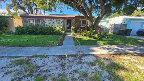 214 Sw 2nd Pl, Dania Beach, FL, 33004-3957 | Card Image