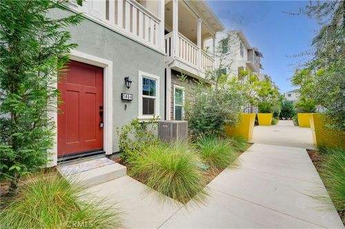 1404 Wingfoot, Carson, CA, 90746 | Card Image