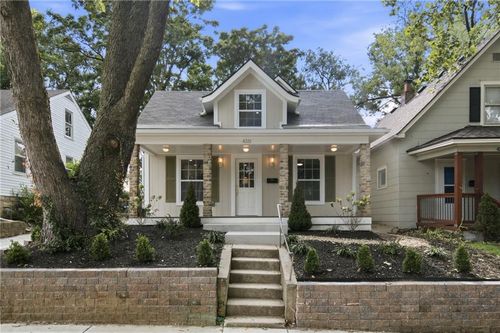 4331 Bell St, Kansas City, MO, 64111-4345 | Card Image