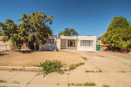 2121 Smith Ln, Farmington, NM, 87401-8927 | Card Image