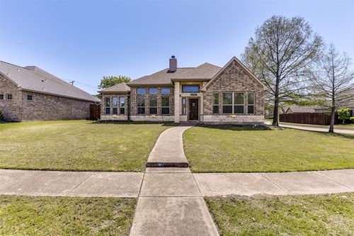 8518 Linda Vista Dr, Rowlett, TX, 75088-4396 | Card Image