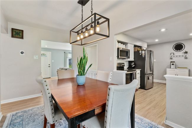 208 Chan Mowr Drive, House other with 3 bedrooms, 2 bathrooms and 2 parking in Middlesex Twp PA | Image 6