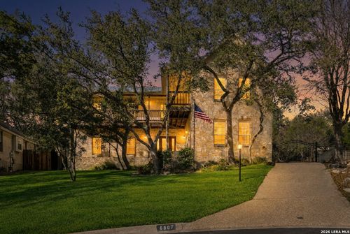 6807 Arrow Way, San Antonio, TX, 78256-2302 | Card Image