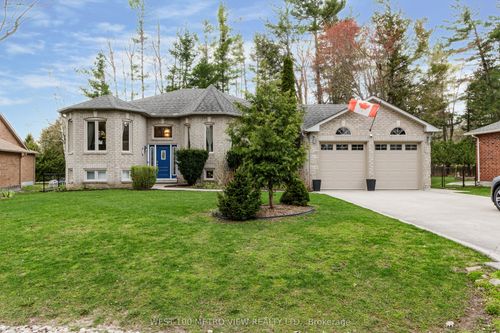 7 Fairway Crescent, Wasaga Beach, ON, L9Z1C1 | Card Image