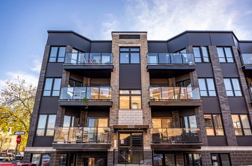 101-2500 Av Charlemagne, Montréal, QC, H1W3Z7 | Card Image