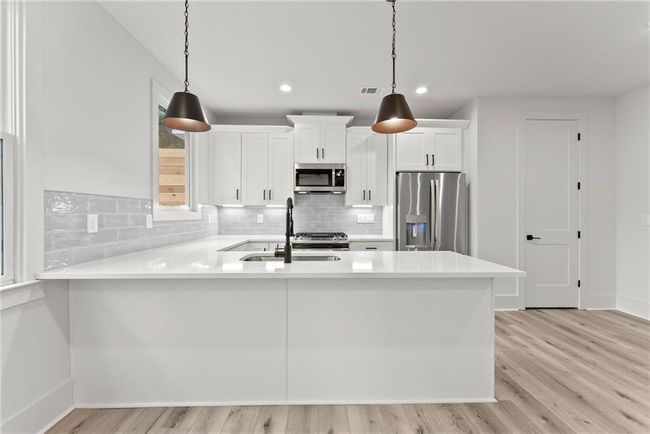 372 Forrest Ave, Townhouse with 3 bedrooms, 3 bathrooms and null parking in Gainesville GA | Image 11