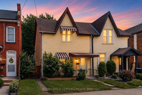 176 Emerald St N, Hamilton, ON, L8L5K8 | Card Image