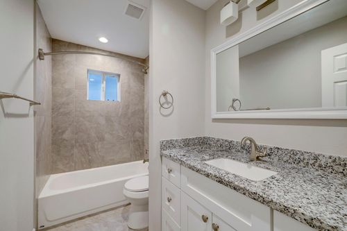 apt-13-513 Ridge St, Houston, TX, 77009-7514 | Card Image