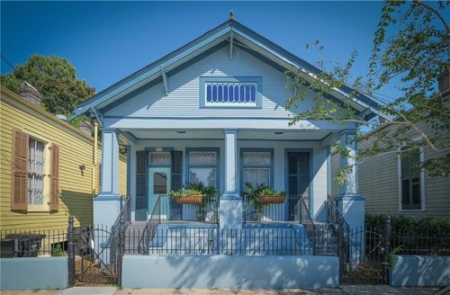 623 Louisa St, New Orleans, LA, 70117-6732 | Card Image