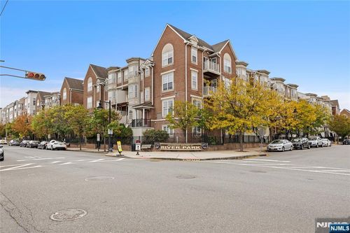 200 Dey St, Harrison, NJ, 07029-1884 | Card Image