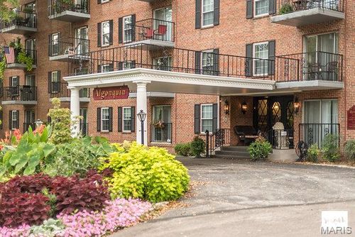 1-h-55 S Gore Ave, Webster Groves, MO, 63119-2937 | Card Image