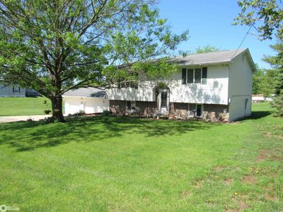 507 N Pine Street, Home with 4 bedrooms, 2 bathrooms and 2 parking in Bloomfield IA | Image 1