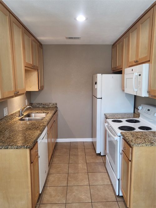 apt-d-2016 Paisley Dr, Arlington, TX, 76015-2844 | Card Image