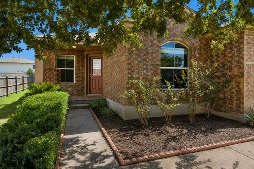 207 Wild Cat Dr, Bastrop, TX, 78602-3938 | Card Image
