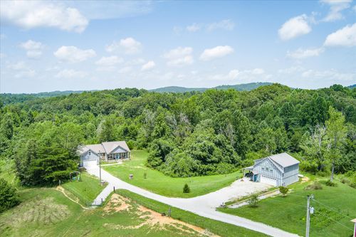 2642 Hilham Hwy, Hilham, TN, 38568-5629 | Card Image