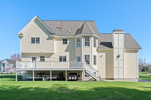 1 Silver Brook Rd, Salem, NH, 03079-4070 | Card Image