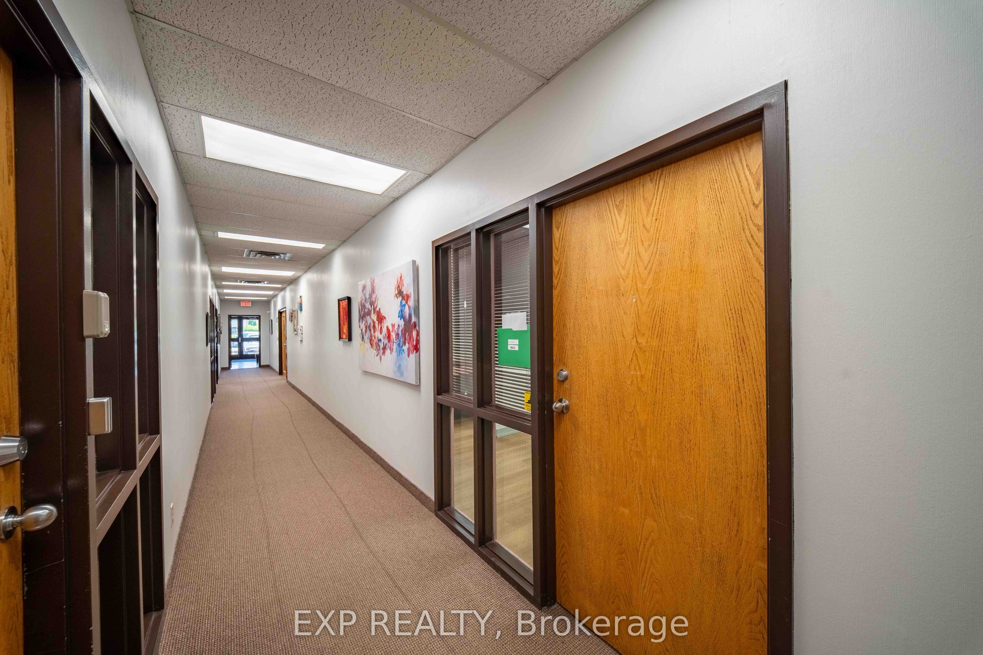 Commercial Lease in Cityview - Parkwoods Hills - Rideau Shore 3