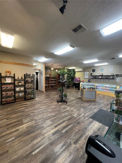 104 Main St Sw, Ronan, MT, 59864-2703 | Card Image