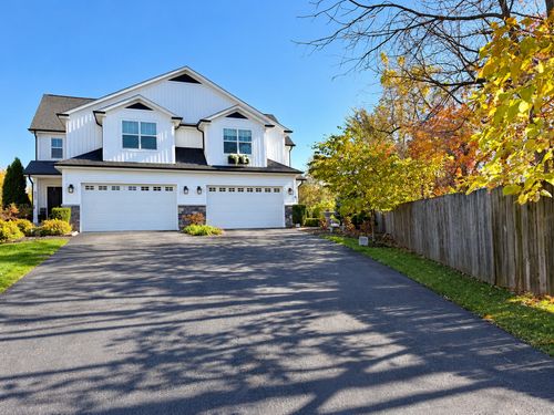 339 Sandholm St, Geneva, IL, 60134-2835 | Card Image