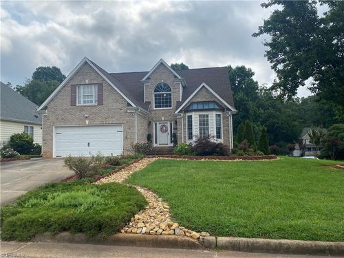 4709 Clifton Park Dr, Jamestown, NC, 27282-8928 | Card Image