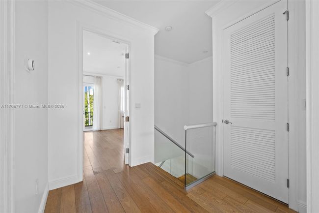 B - 464 Fernwood Rd, Townhouse with 3 bedrooms, 3 bathrooms and null parking in Key Biscayne FL | Image 21