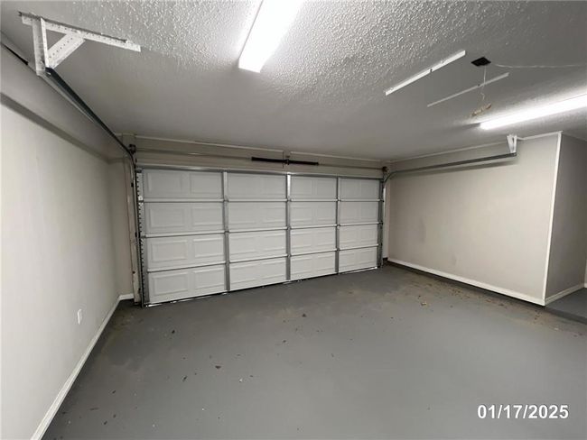 Garage | Image 29