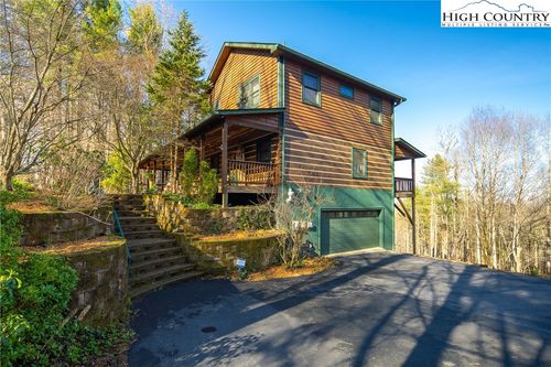 672 Kalmia Ln, Boone, NC, 28607-8663 | Card Image