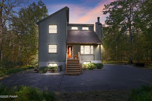 274 Tinkwig Dr, Hawley, PA, 18428-7820 | Card Image