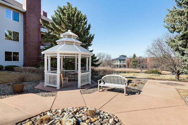 On-site scenic walking paths. | Image 19
