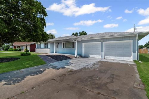 207 Kristine Ave, Clinton, MO, 64735-1856 | Card Image