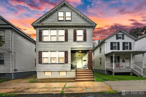 43 Robinson St, New Brunswick, NJ, 08901-1823 | Card Image
