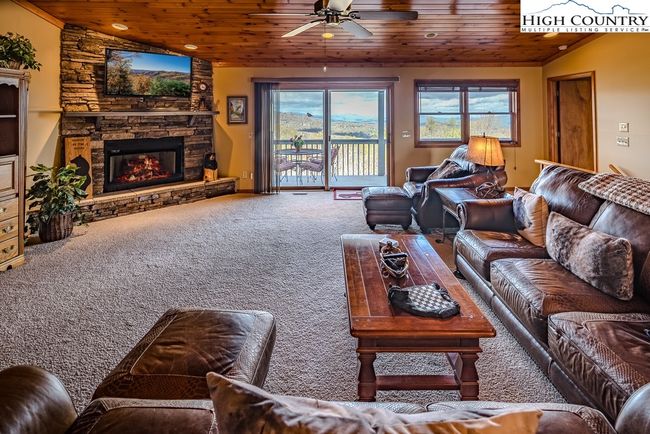 112 N Pinnacle Ridge Rd, House other with 4 bedrooms, 4 bathrooms and null parking in Beech Mountain NC | Image 4
