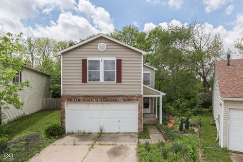 6534 Redland Way, Indianapolis, IN, 46217-7201 | Card Image