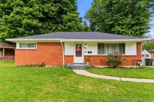 315 Mockingbird Dr, Jeffersonville, IN, 47130-5046 | Card Image