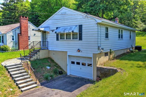 212 Swain Ave, Meriden, CT, 06450-7218 | Card Image