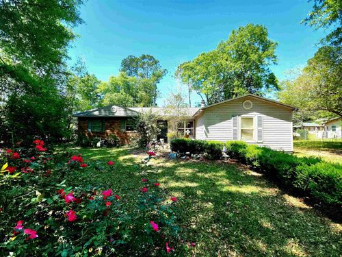 9518 Liska Dr, Tallahassee, FL, 32305-1944 | Card Image